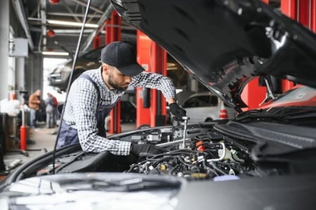 Les avantages de confier votre camion à un garage certifié Qualicert